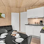 2 Bedroom Cozy In Roslev *