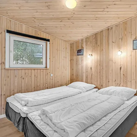 Holiday home 2 Bedroom Cozy In Roslev